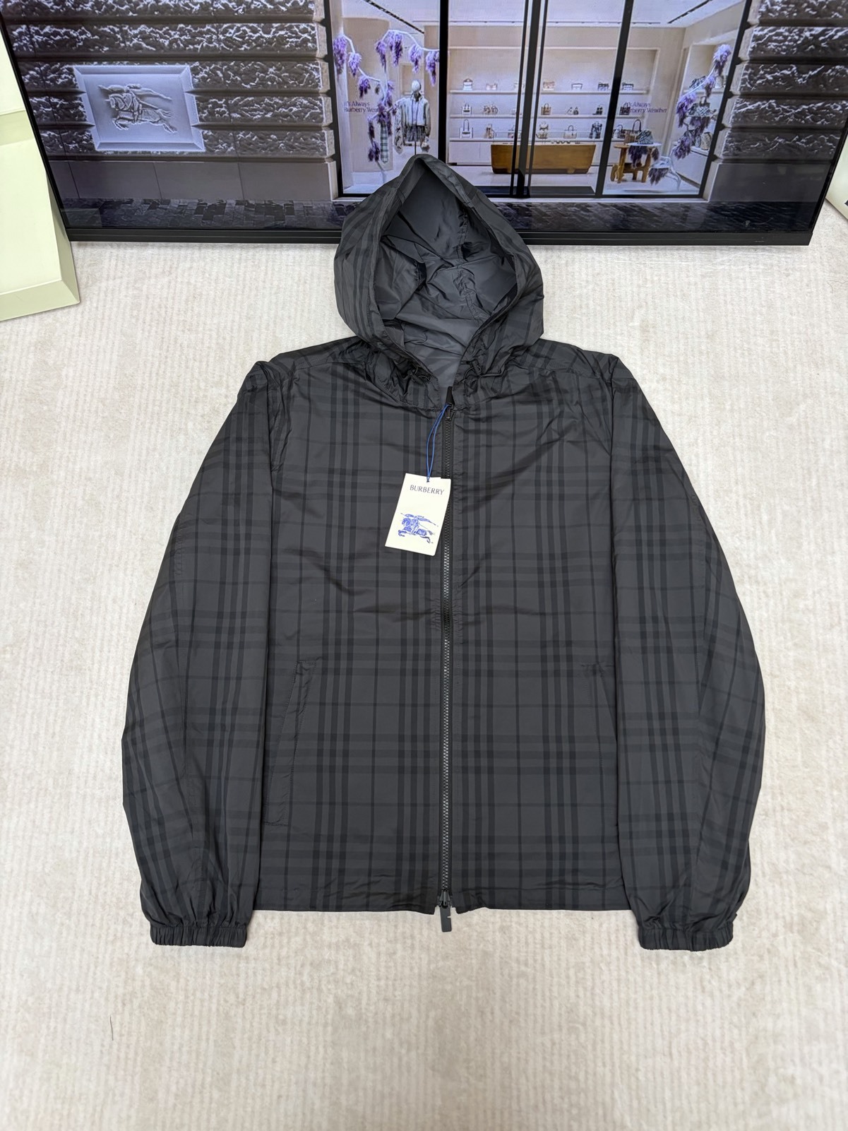 バーバリー「Burberry」バーバリー リバーシブル チェック ニューポート フーデッドジャケット / アウター