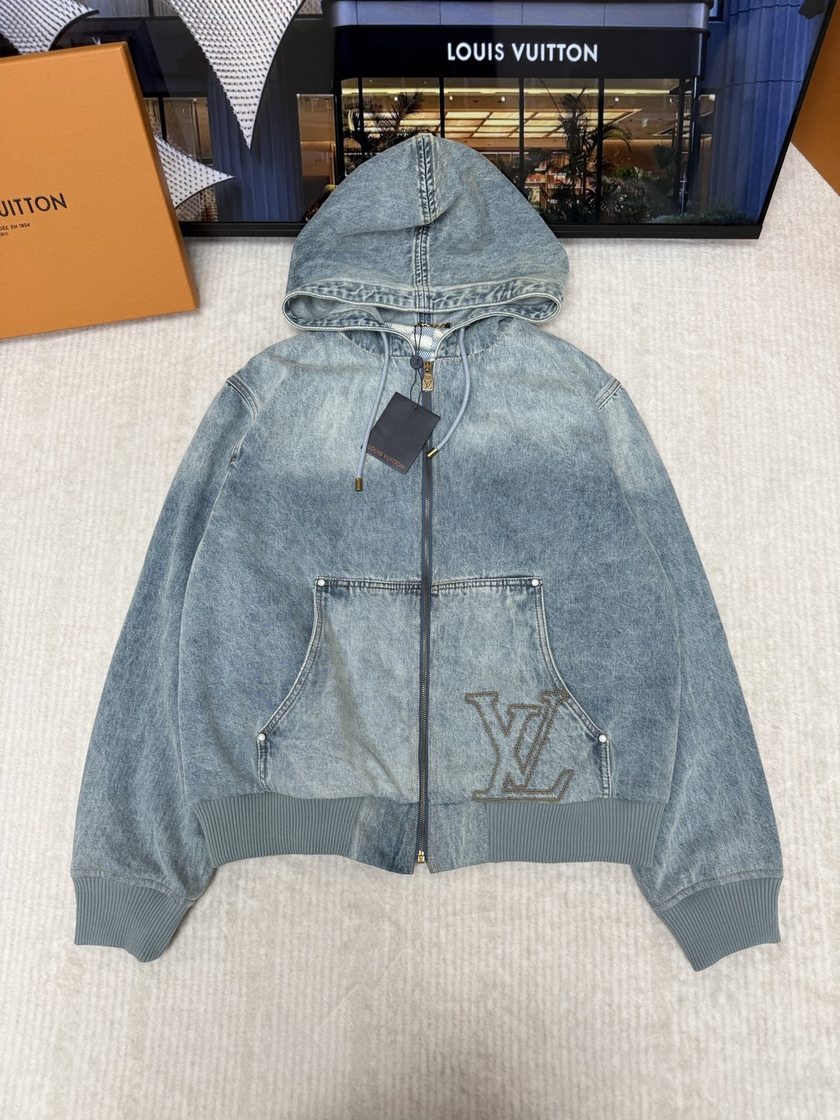 ルイ・ヴィトン「Louis Vuitton」ルイ・ヴィトン フーデッド ワークウェア デニムブルゾン / アウター
