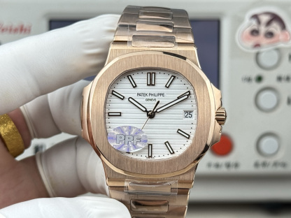 Patek Philippe ノーチラス 5711 スタイル ウルトラスリム アップグレード版 / カスタムウォッチ