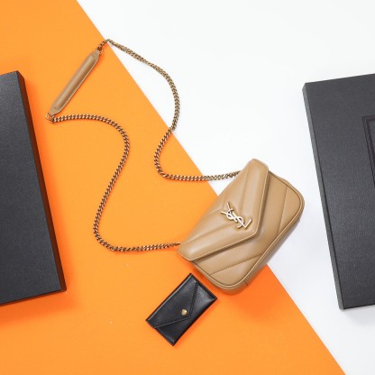 サンローラン「Saint Laurent」 Loulou Mini ショルダーバッグ（2025年早春コレクション）