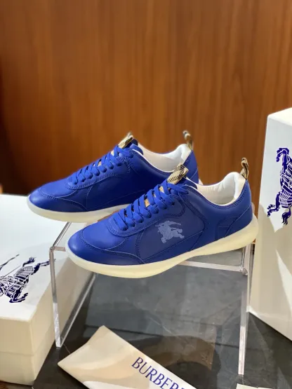バーバリー「Burberry」 SU25 MATRIX スニーカー