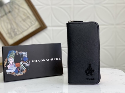 プラダ「PRADA」サフィアーノレザー 財布