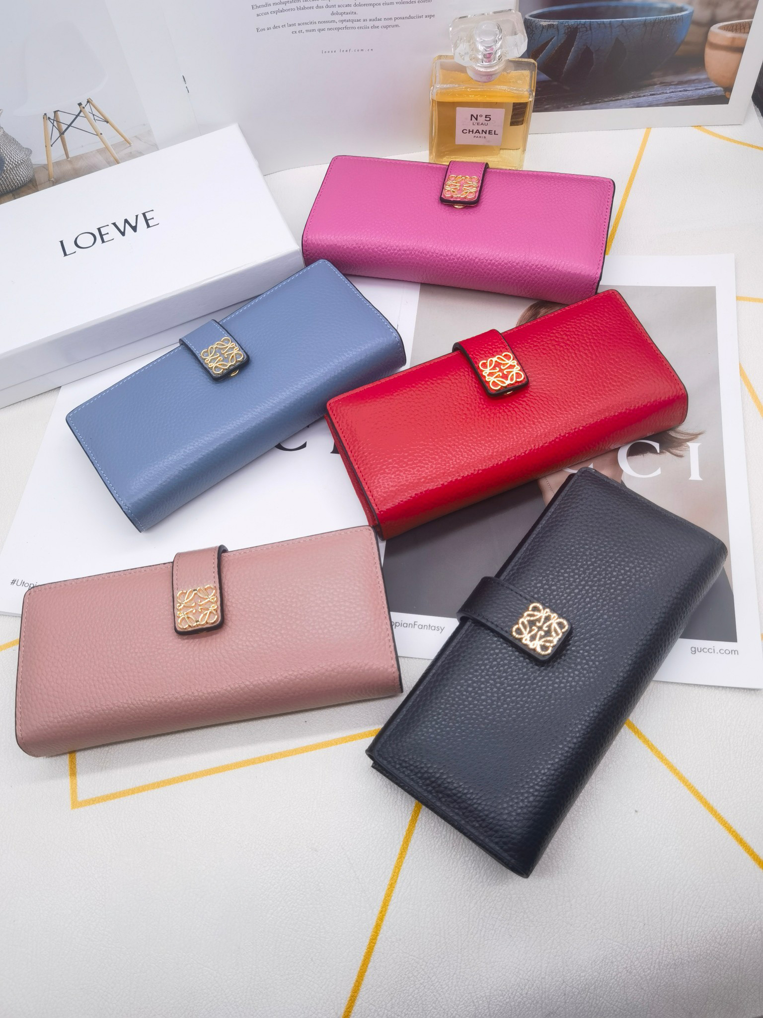 ロエベ「LOEWE」アナグラム コンティネンタル ウォレット 5色