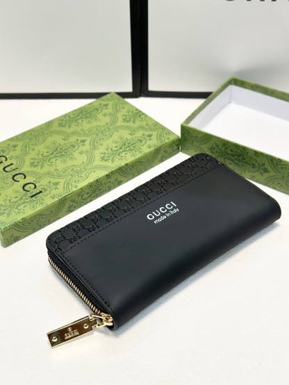 グッチ「Gucci」シグネチャー レザー ウェブ ジップアラウンドウォレット