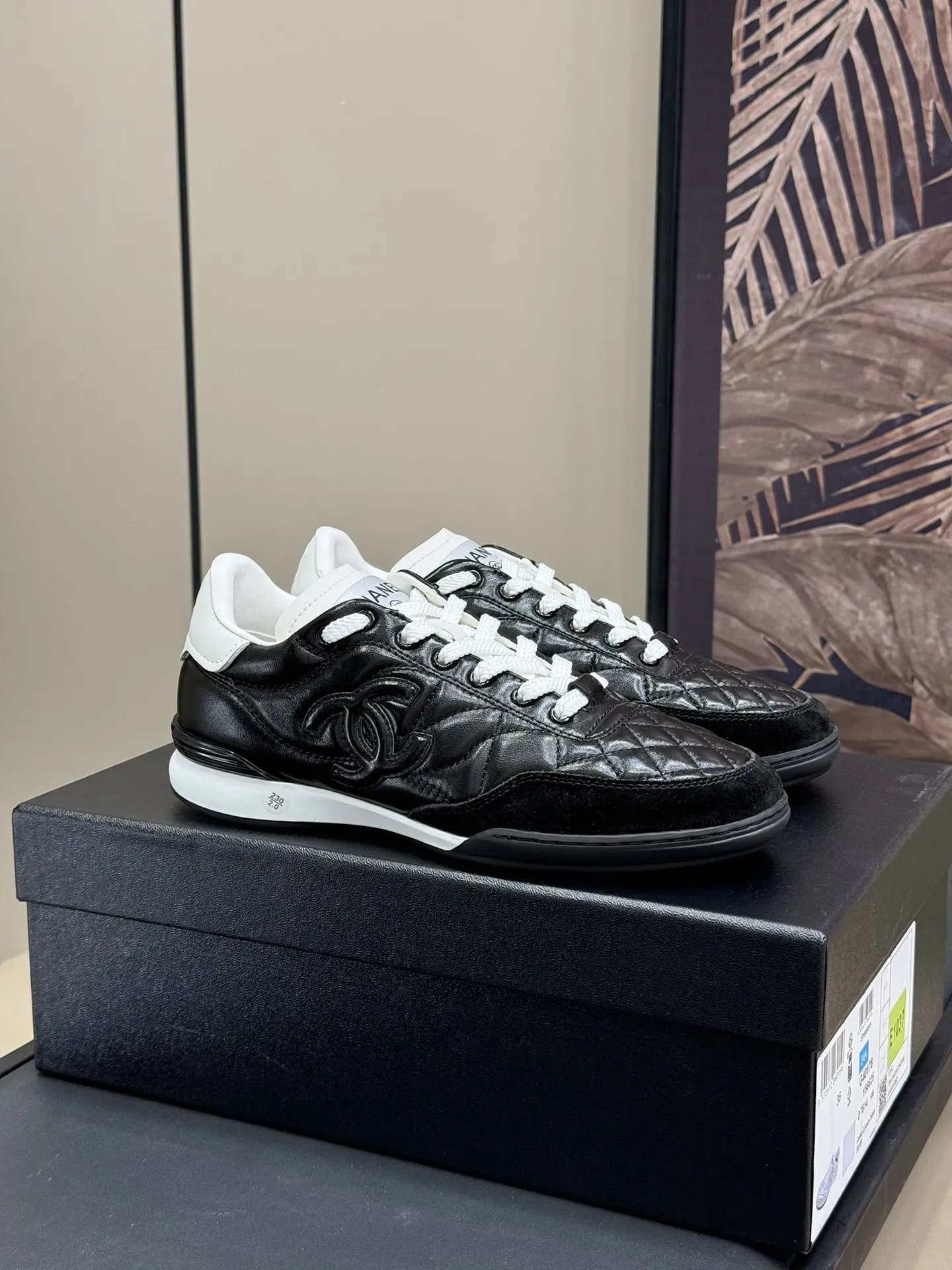 シャネル「Chanel」24B サードジェネレーション スニーカー