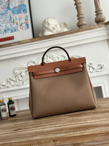 エルメス「Hermès」 Herbag 31 ショルダーバッグ