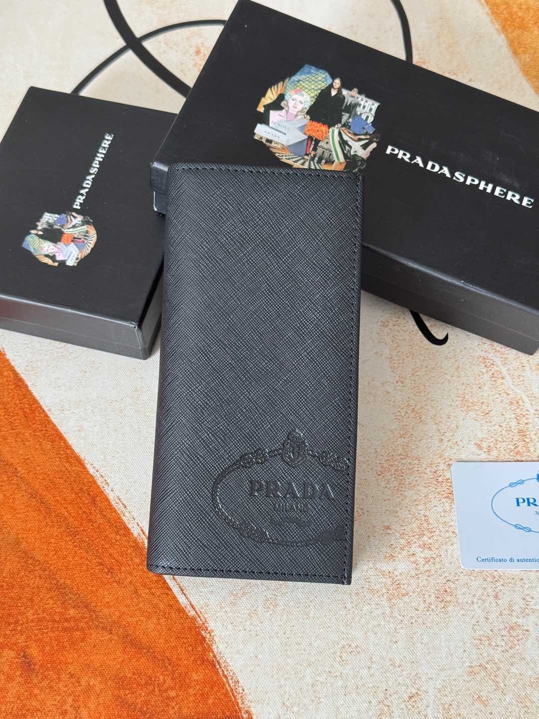 プラダ「Prada」 クラシック スーツケース ウォレット