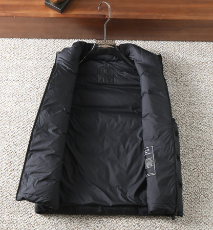 モンクレール「Moncler」秋冬 ダウンベストアウター