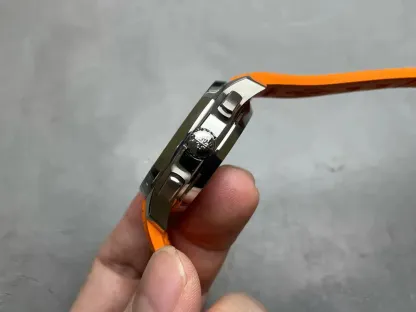 パテック フィリップ「Patek Philippe」アクアノート クロノグラフ 42MM