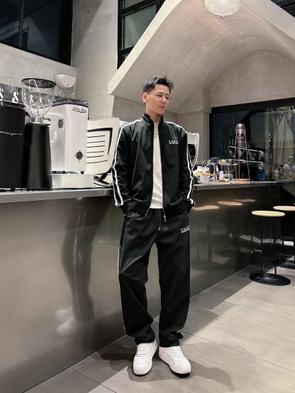 プラダ「Prada」メンズ  カジュアルスポーツセット