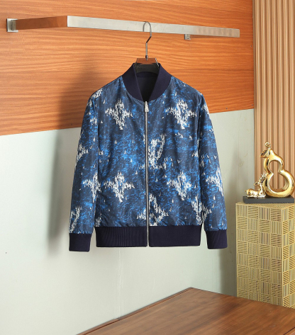 ルイ・ヴィトン「Louis Vuitton」秋冬コレクション クイルテッド ジャケット