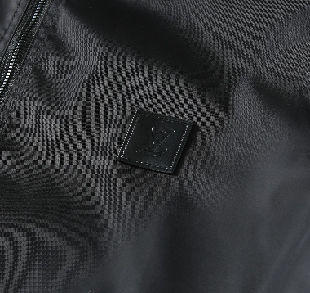 ルイ・ヴィトン「Louis Vuitton」秋冬コレクション クイルテッド ジャケット