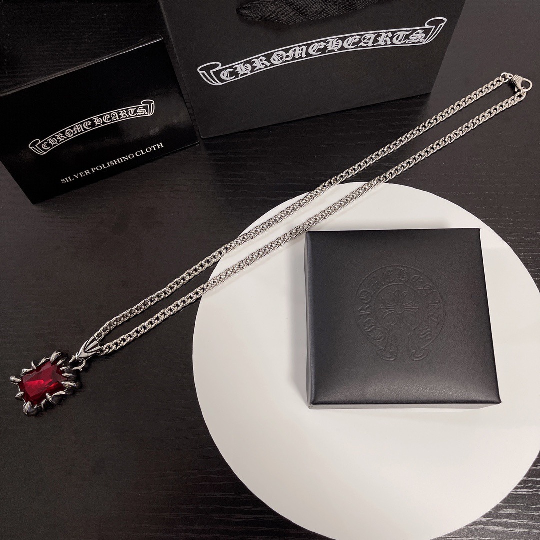 クロムハーツ「Chrome Hearts」クロスペンダントネックレス