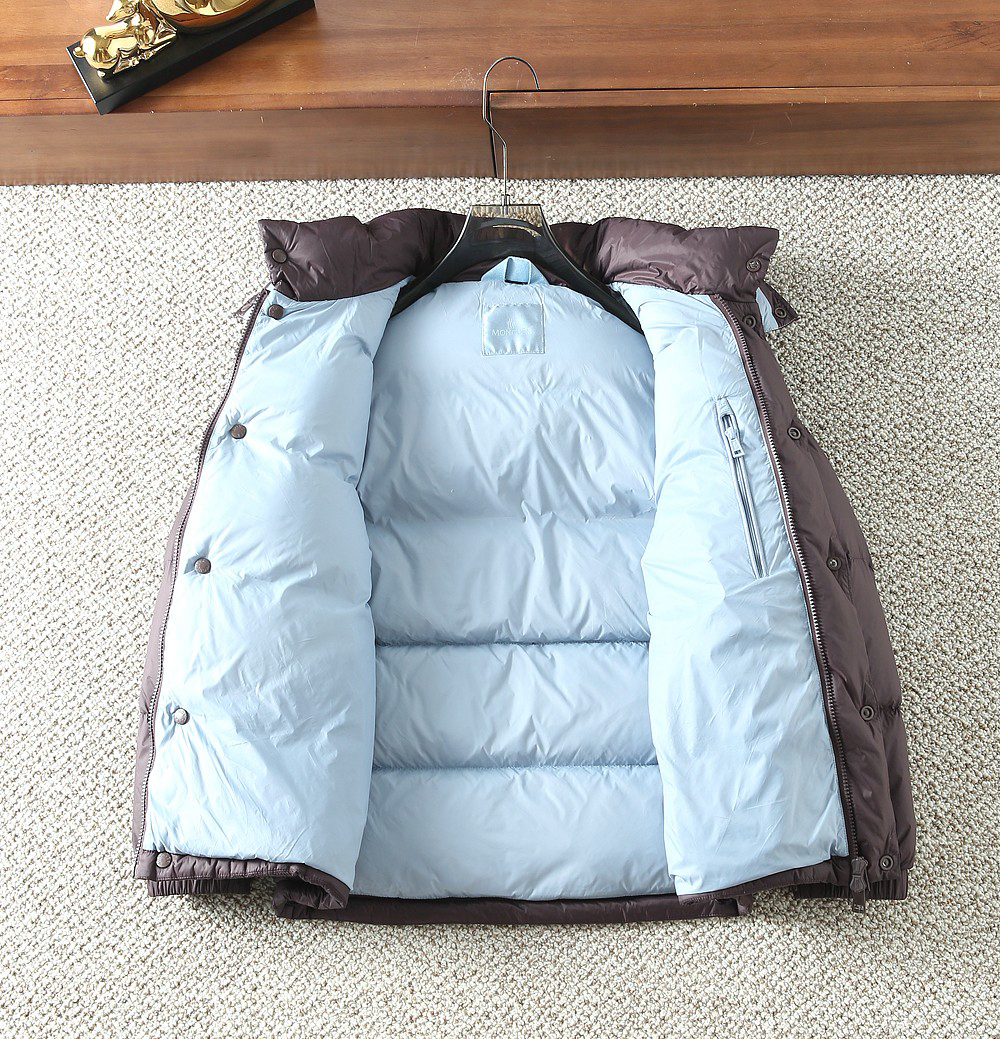 モンクレール「Moncler」秋冬 ダウンジャケット