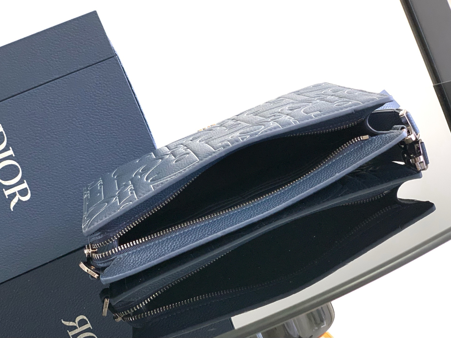 ディオール「Dior」ボウル ポーチ