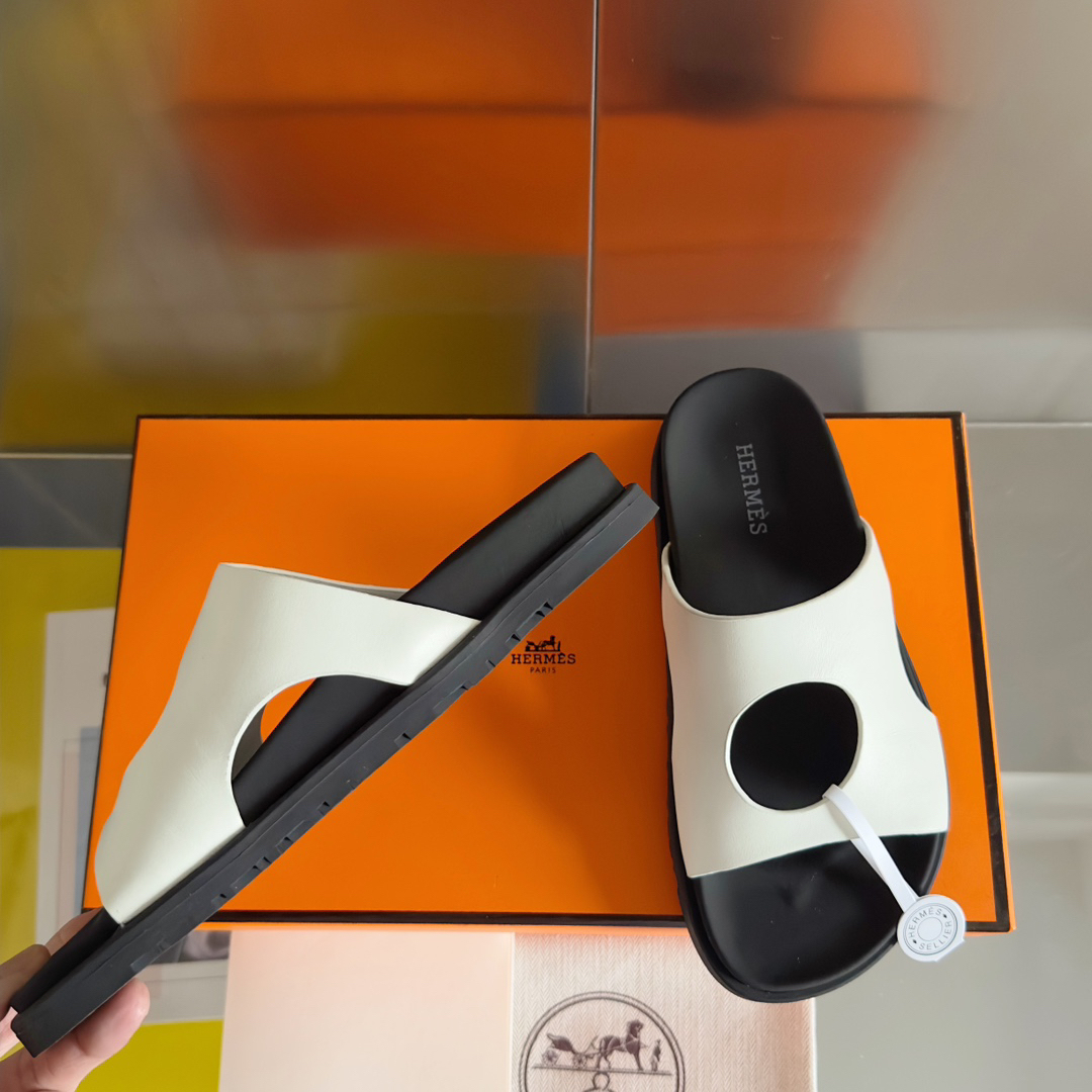 エルメス「Hermès」エルメス シェーヌダンクル サンダル / レザーテクノサンダル