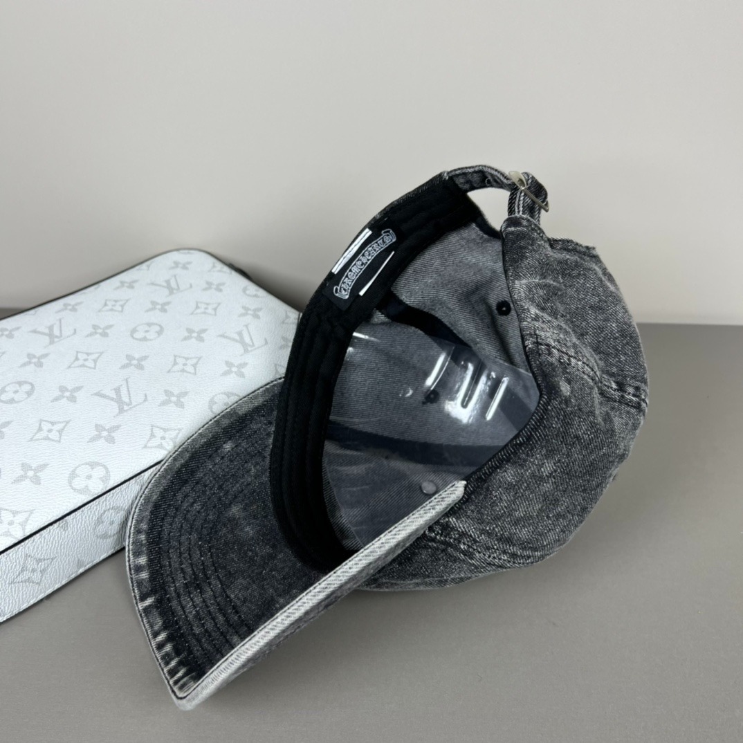 クロムハーツ「Chrome Hearts」モダンスタイル スナップバック キャップ