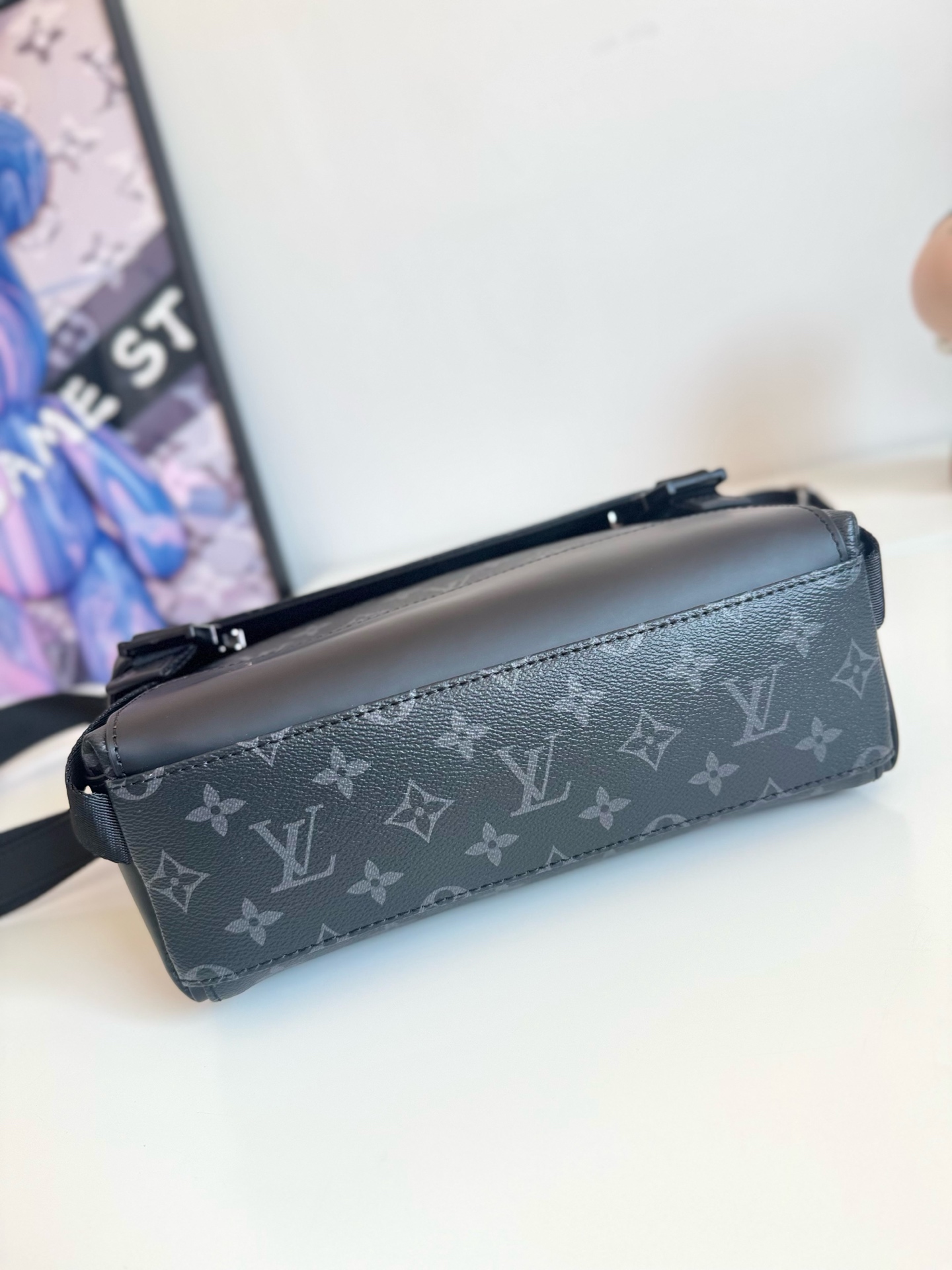 ルイ・ヴィトン「Louis Vuitton」スタイリッシュ メッセンジャーバッグ