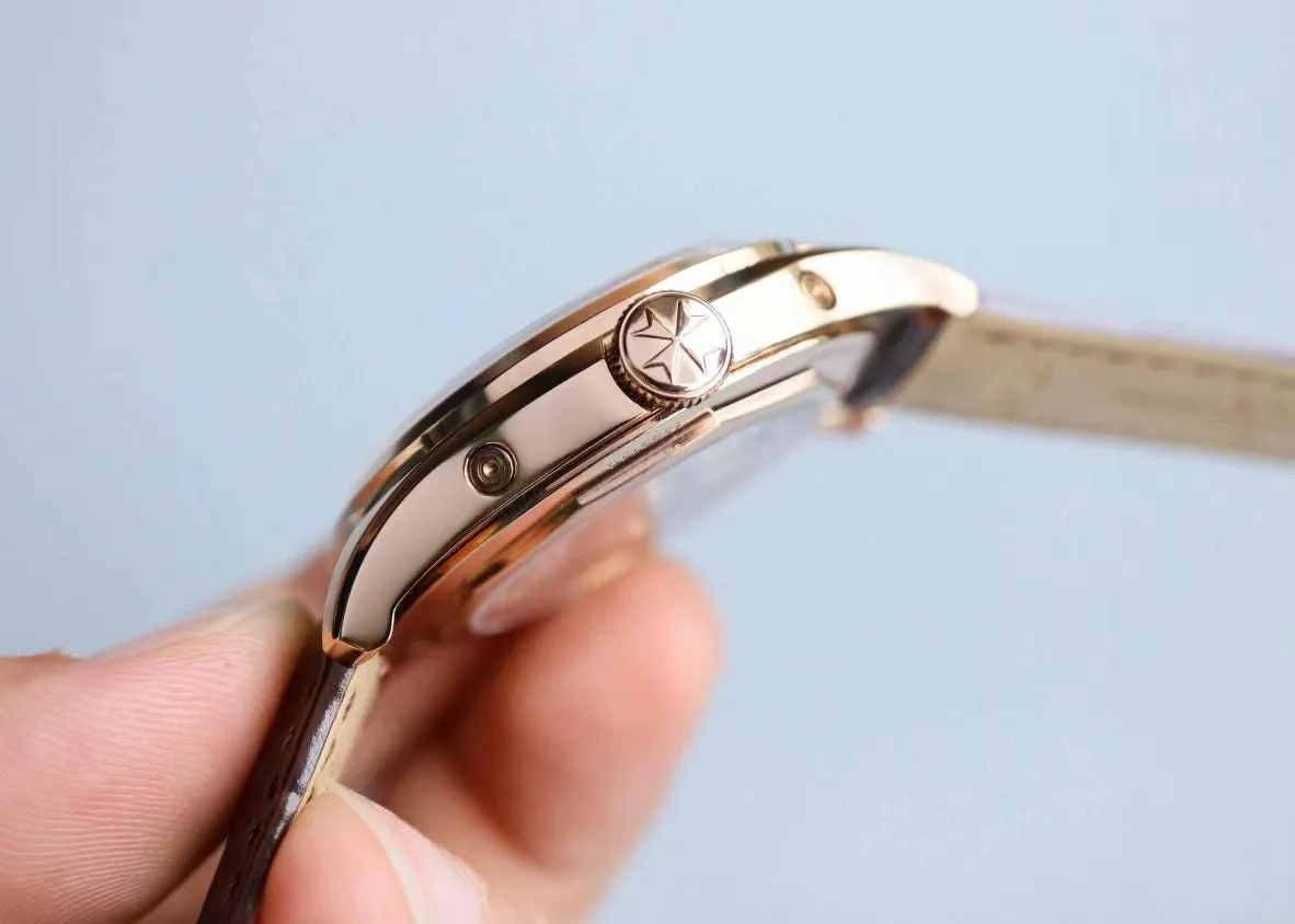 ヴァシュロン コンスタンタン「Vacheron Constantin」オーバーシーズ 40mm 自動巻き 腕時計