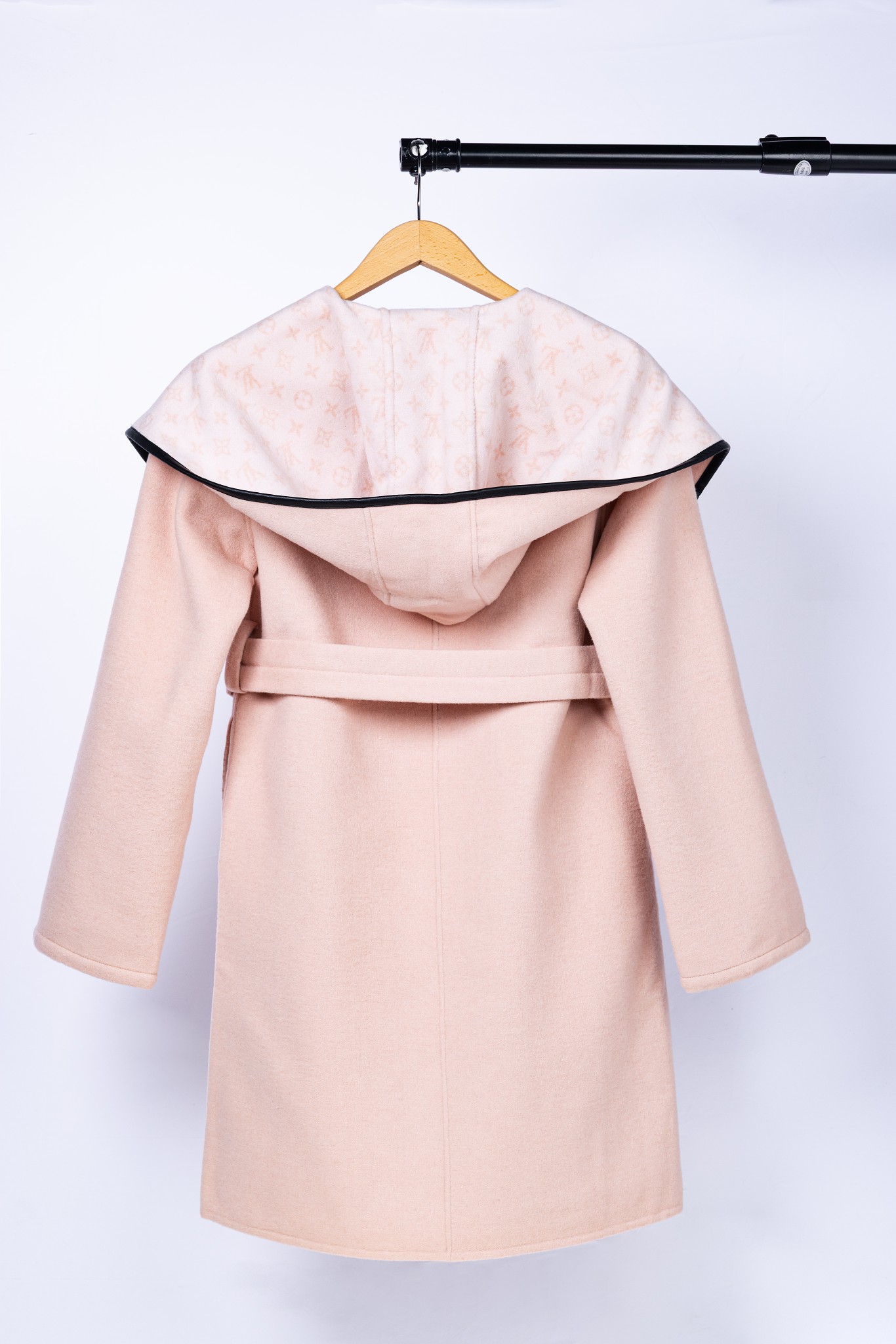 ルイ・ヴィトン「Louis Vuitton」秋冬 レディース ワップルフードロングコート