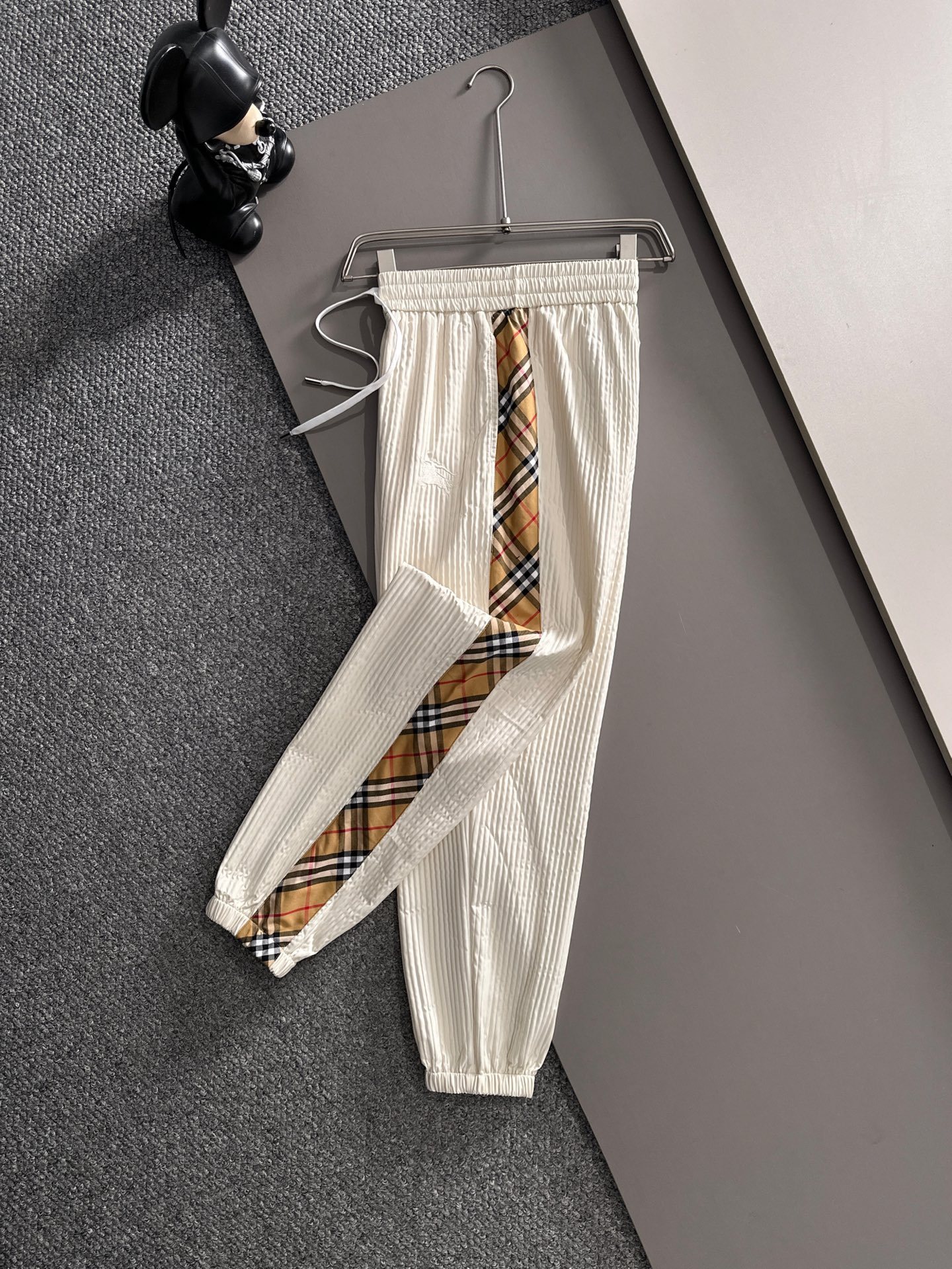 バーバリー「Burberry」秋冬 メンズカジュアルスポーツセット