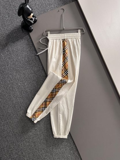 バーバリー「Burberry」秋冬 メンズカジュアルスポーツセット