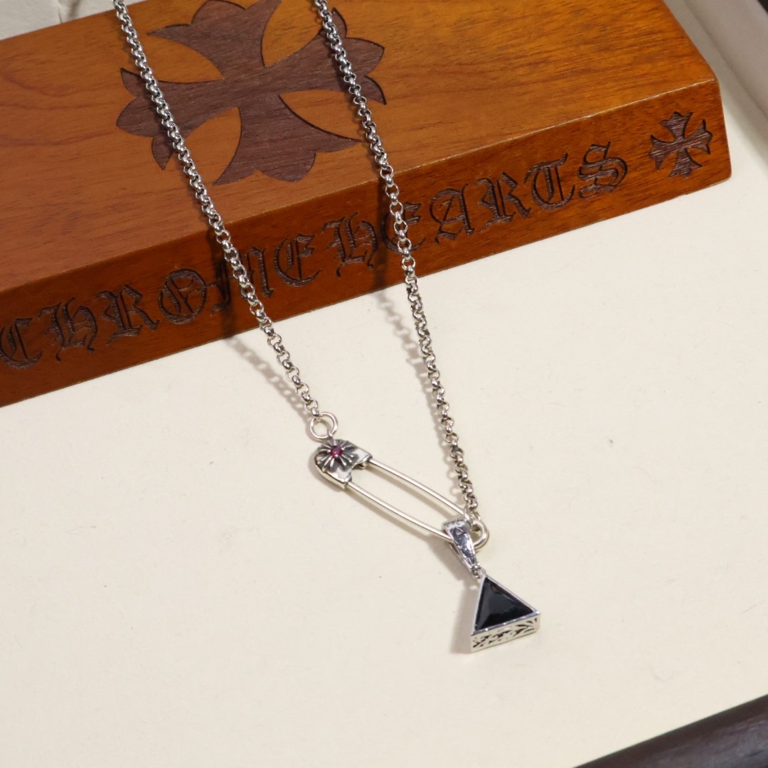 クロムハーツ「Chrome Hearts」マルチウェイクロスペンダントネックレス