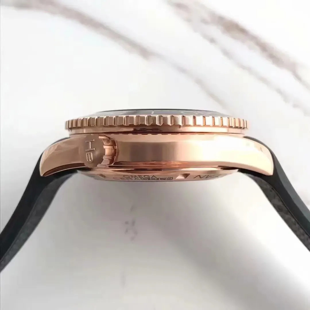 オメガ「Omega」シーマスター コレクション メンズウォッチ45MM