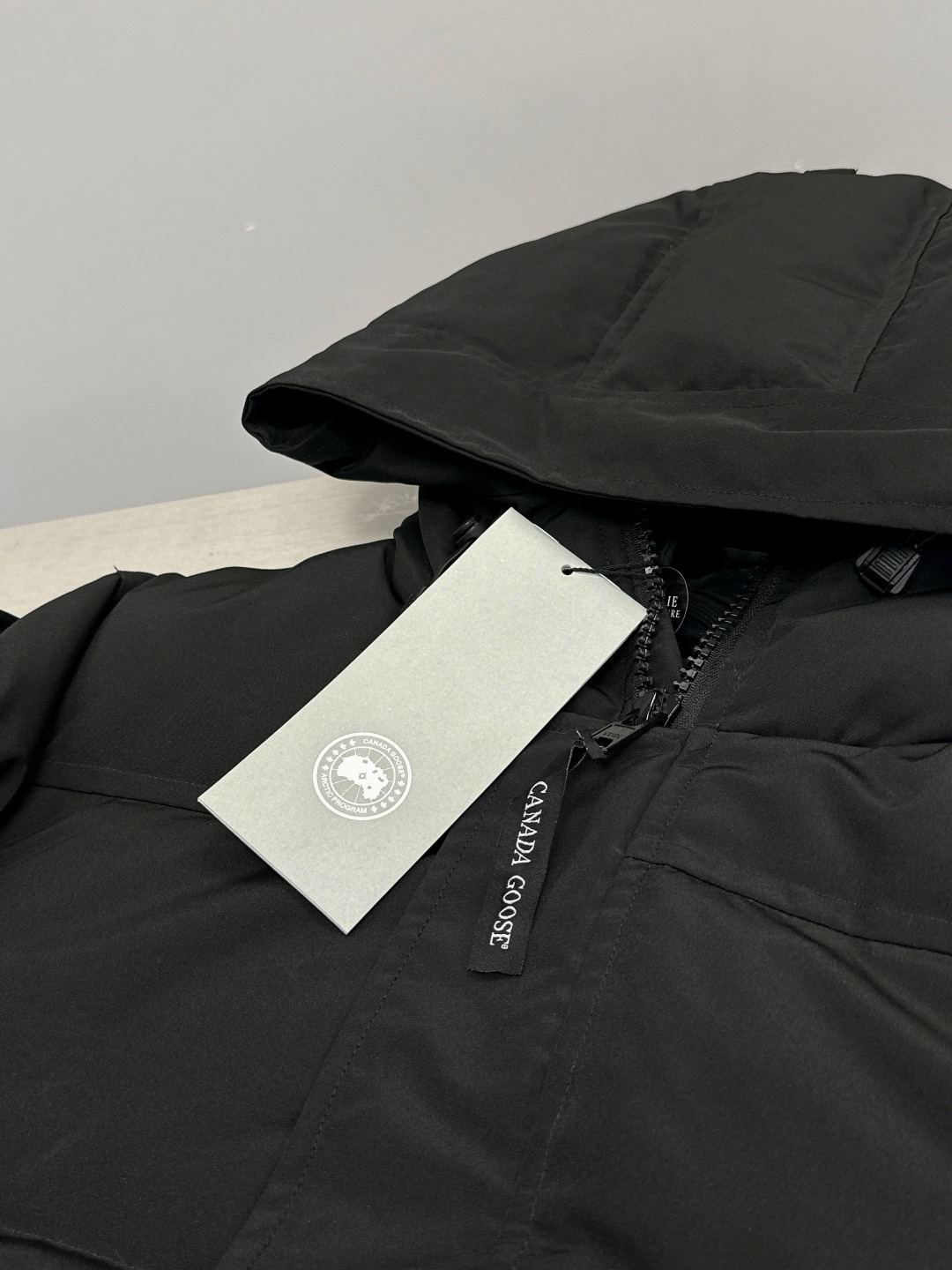 カナダグース「Canada Goose」秋冬フード付きダウンコート