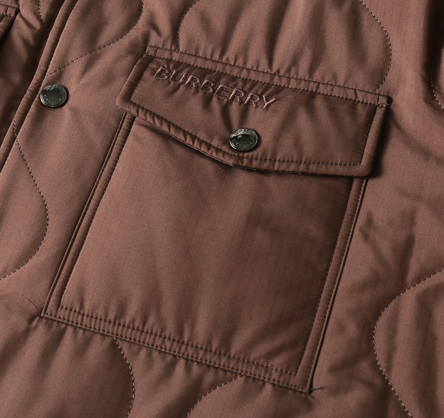 バーバリー「Burberry」秋冬 リバーシブルキルティングジャケット