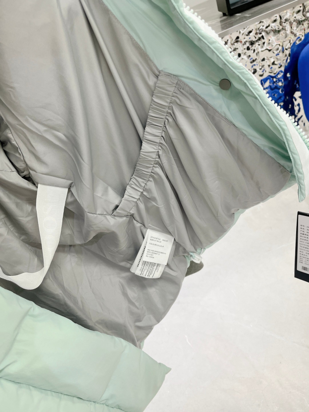 カナダグース「Canada Goose」秋冬フード付きダウンジャケット