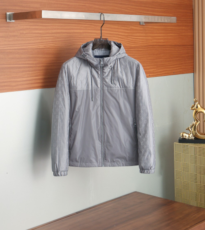 ルイ・ヴィトン「Louis Vuitton」秋冬コレクション クイルテッド ジャケット