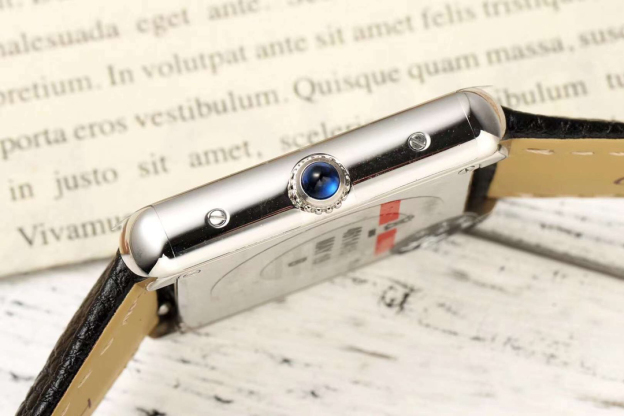 カルティエ［Cartier］タンク マスト ソーラービート ウォッチ 29.5mm x 22mm