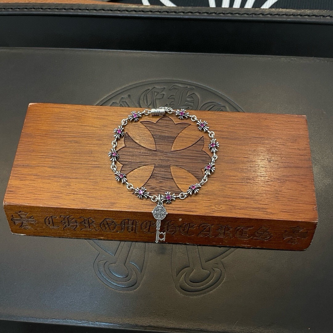 クロムハーツ「Chrome Hearts」クロスハート クラシック ヴィンテージクロス＆キーペンダント ブレスレット