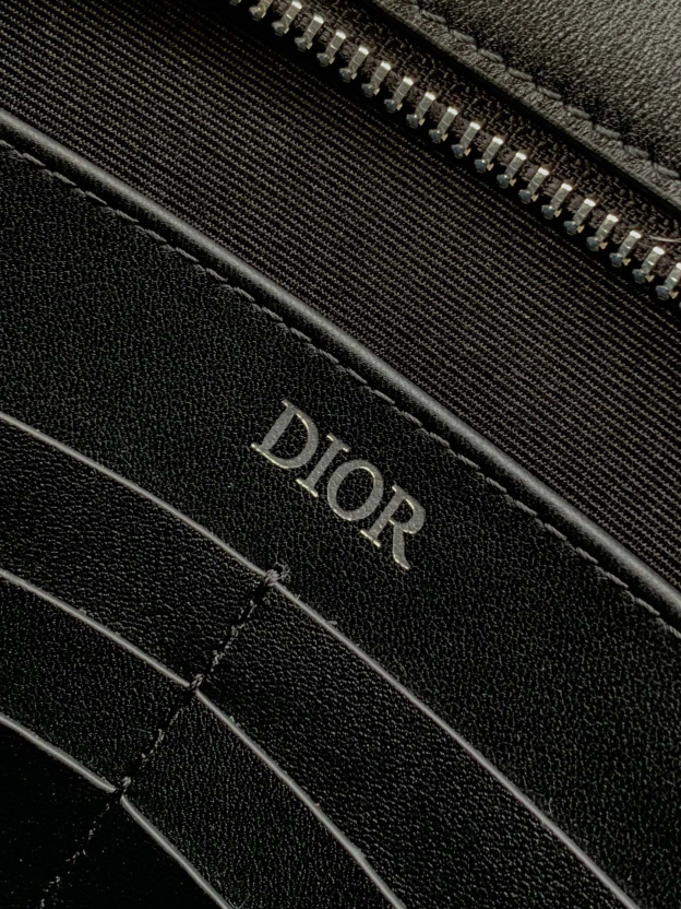 ディオール「Dior」オブリック モチーフ ポーチ