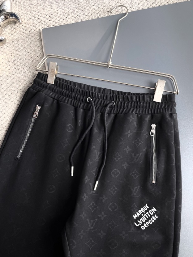 ルイ・ヴィトン「Louis Vuitton」2025秋冬 メンズ スポーツウェア セットアップ