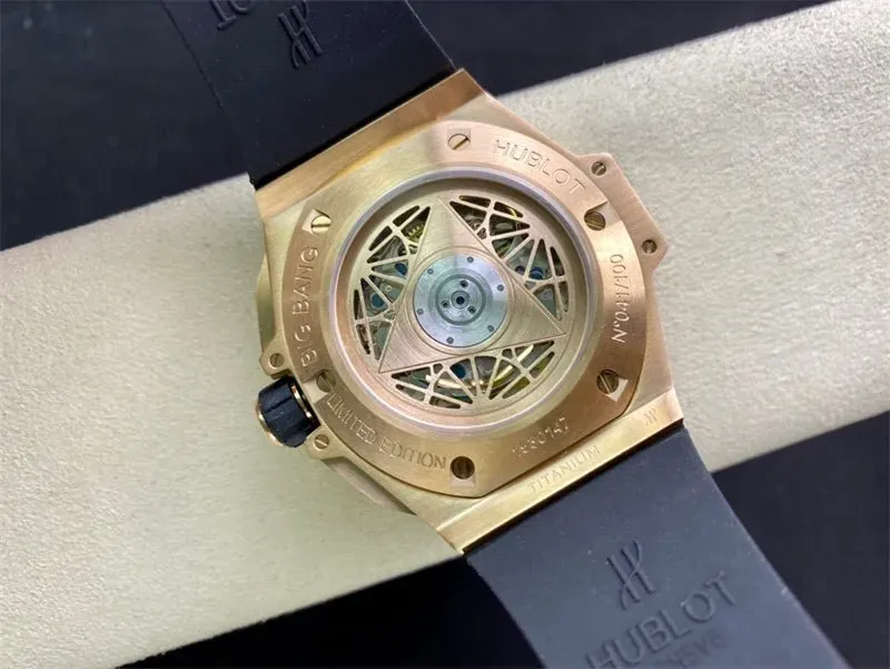 ウブロ「Hublot」 Big Bang Unico Sang Bleu II 腕時計 45MM