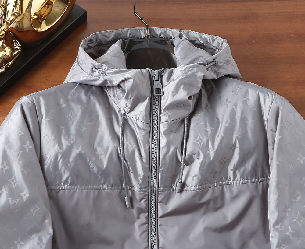 ルイ・ヴィトン「Louis Vuitton」秋冬コレクション クイルテッド ジャケット