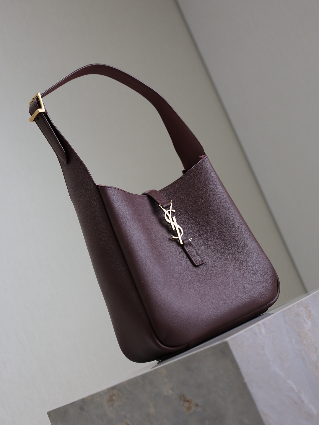 2026サンローラン「SAINT LAURENT LE 5 À 7 スモール ソフト ハンドバッグ