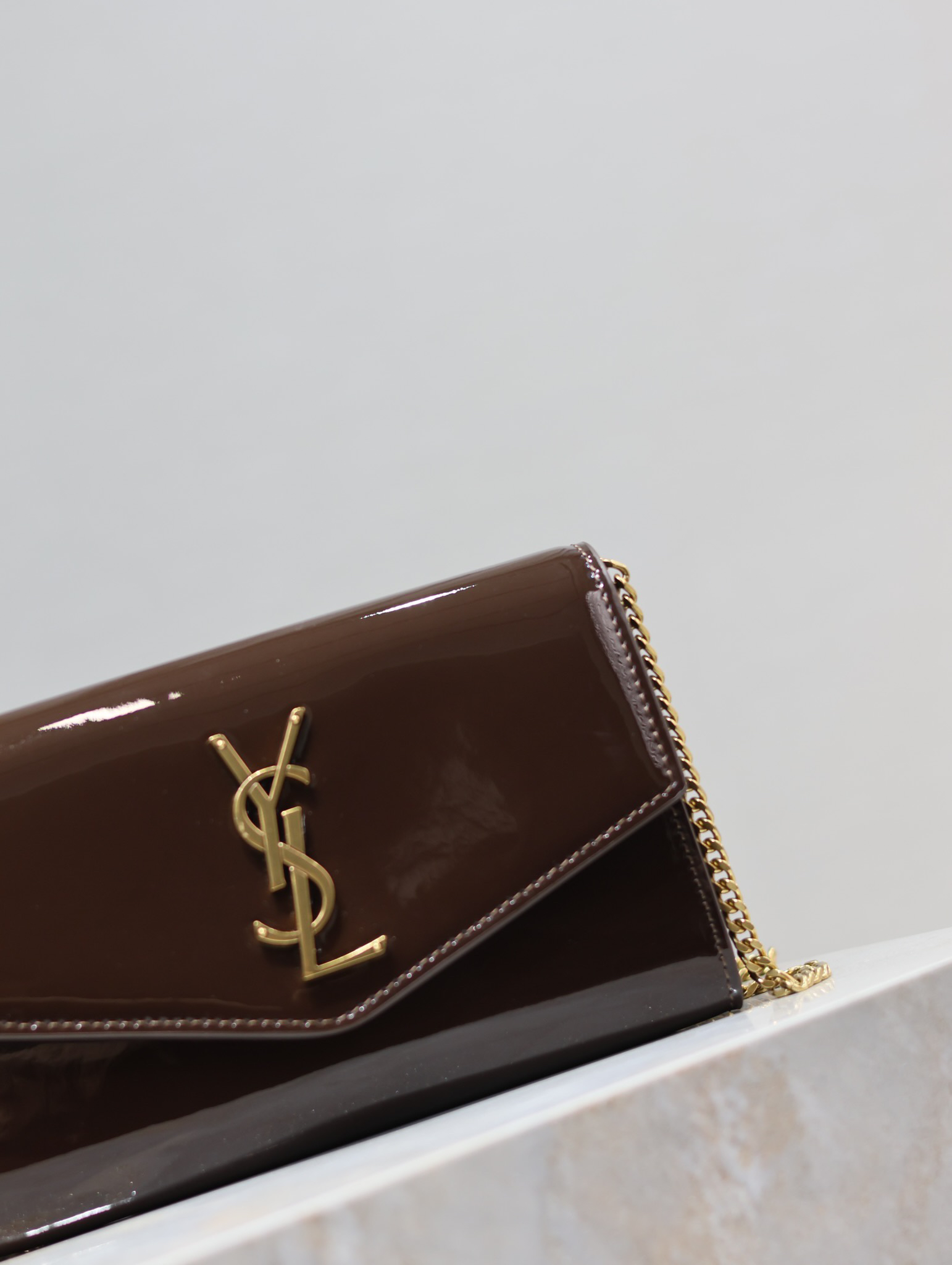 2026サンローラン「SAINT LAURENT UPTOWN チェーンウォレット