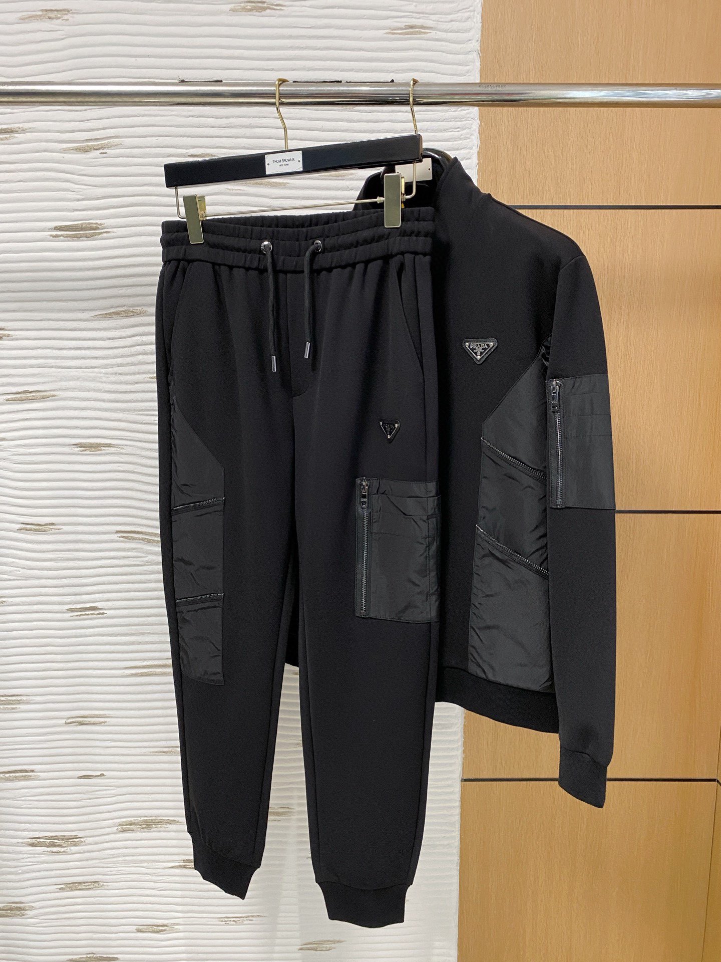 プラダ「Prada」メンズ  カジュアルスポーツセット