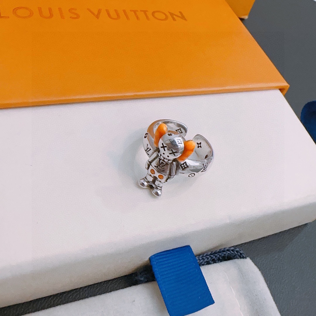 ルイ・ヴィトン アンティークシルバーアクセサリー ネックレス
