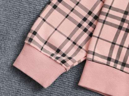 バーバリー「Burberry」クラシックチェック TB刺繍 ロンT（ユニセックス）