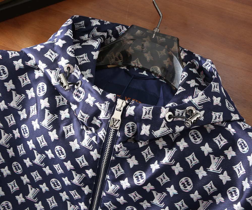 ルイ・ヴィトン「Louis Vuitton」秋冬コレクション クイルテッド ジャケット