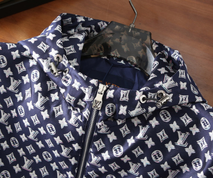 ルイ・ヴィトン「Louis Vuitton」秋冬コレクション クイルテッド ジャケット