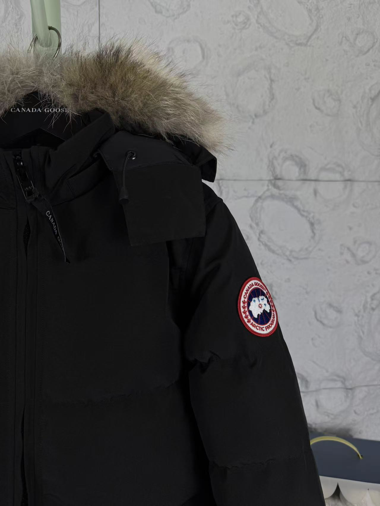 カナダグース「Canada Goose」秋冬フード付きダウンコート