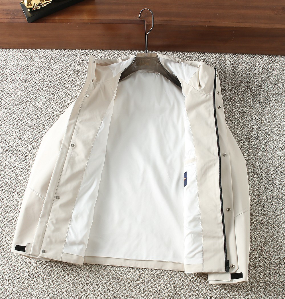 ルイ・ヴィトン「Louis Vuitton」秋冬コレクション クイルテッド ジャケット