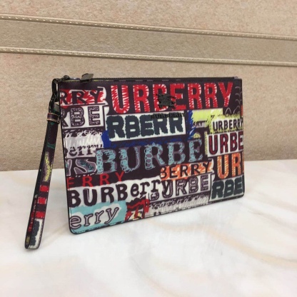 バーバリー「Burberry」ハンドクラッチ