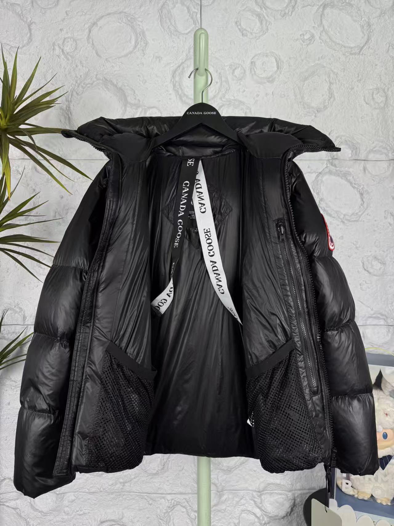 カナダグース「Canada Goose」秋冬フード付きダウンジャケット