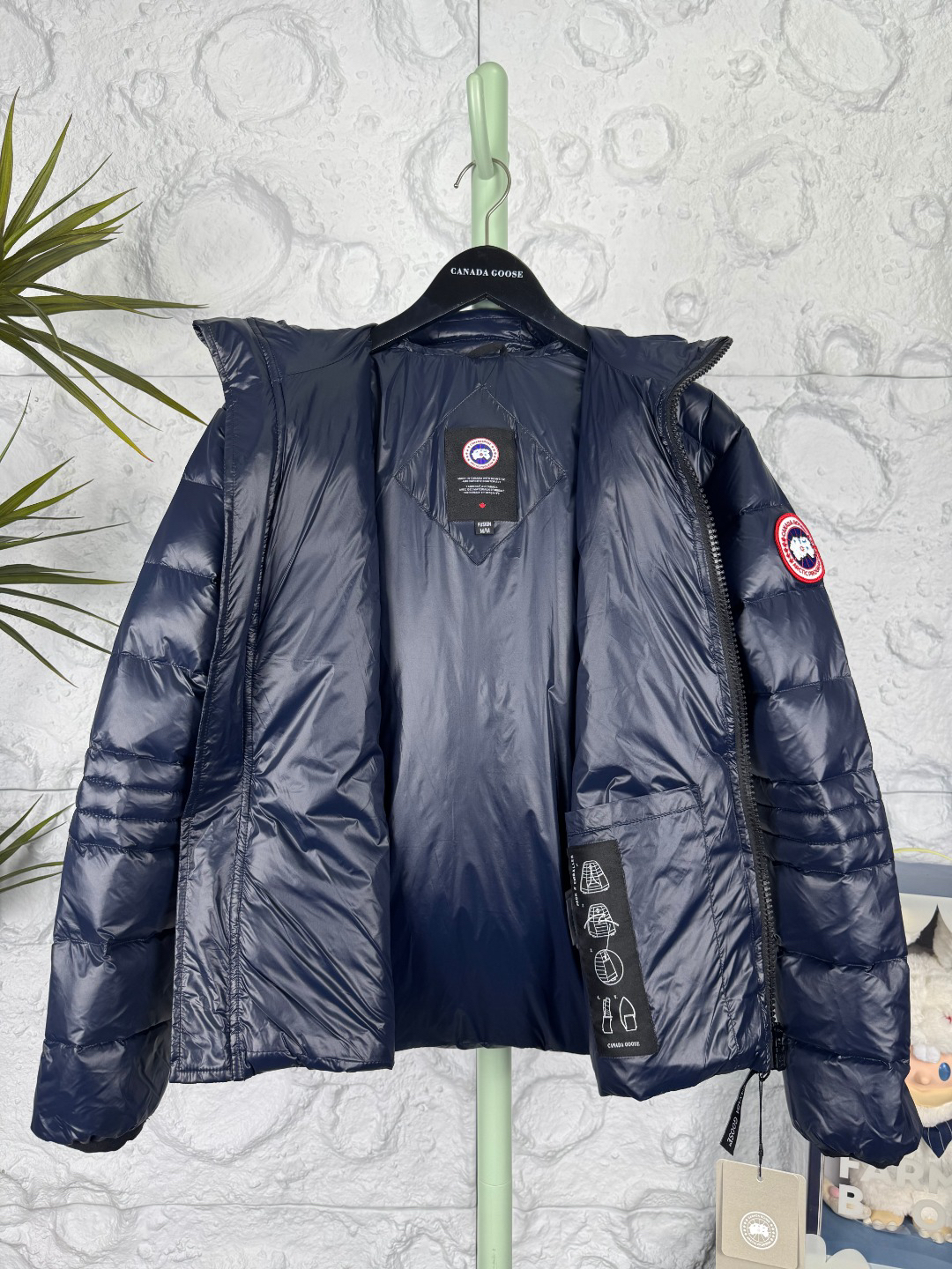 カナダグース「Canada Goose」秋冬フード付きダウンジャケット